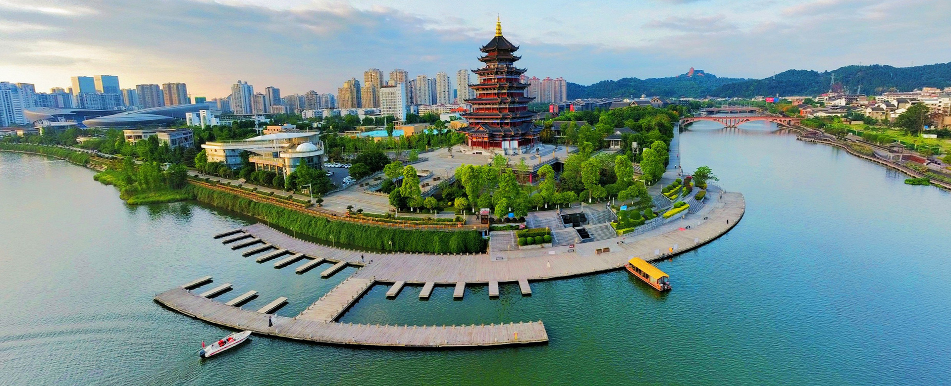 興企愛崗、志美行厲、建功立業(yè)
